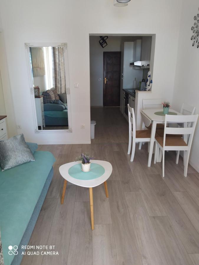 Apartmani Ana Vir Εξωτερικό φωτογραφία